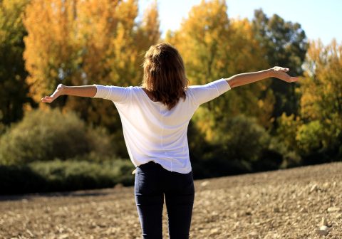 woman, field, happiness-1866081.jpg